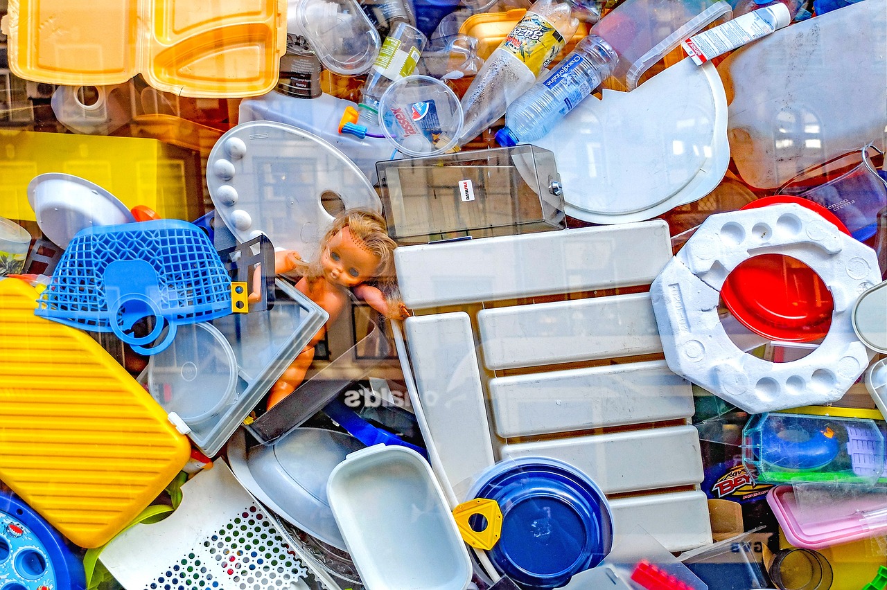 Recykling spożywczych opakowań jednorazowych: szansa na zmniejszenie ilości plastiku
